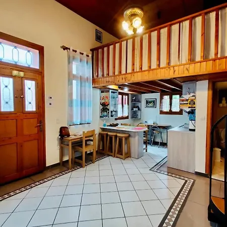 Sea View Perfect Swimming Location Holiday home *